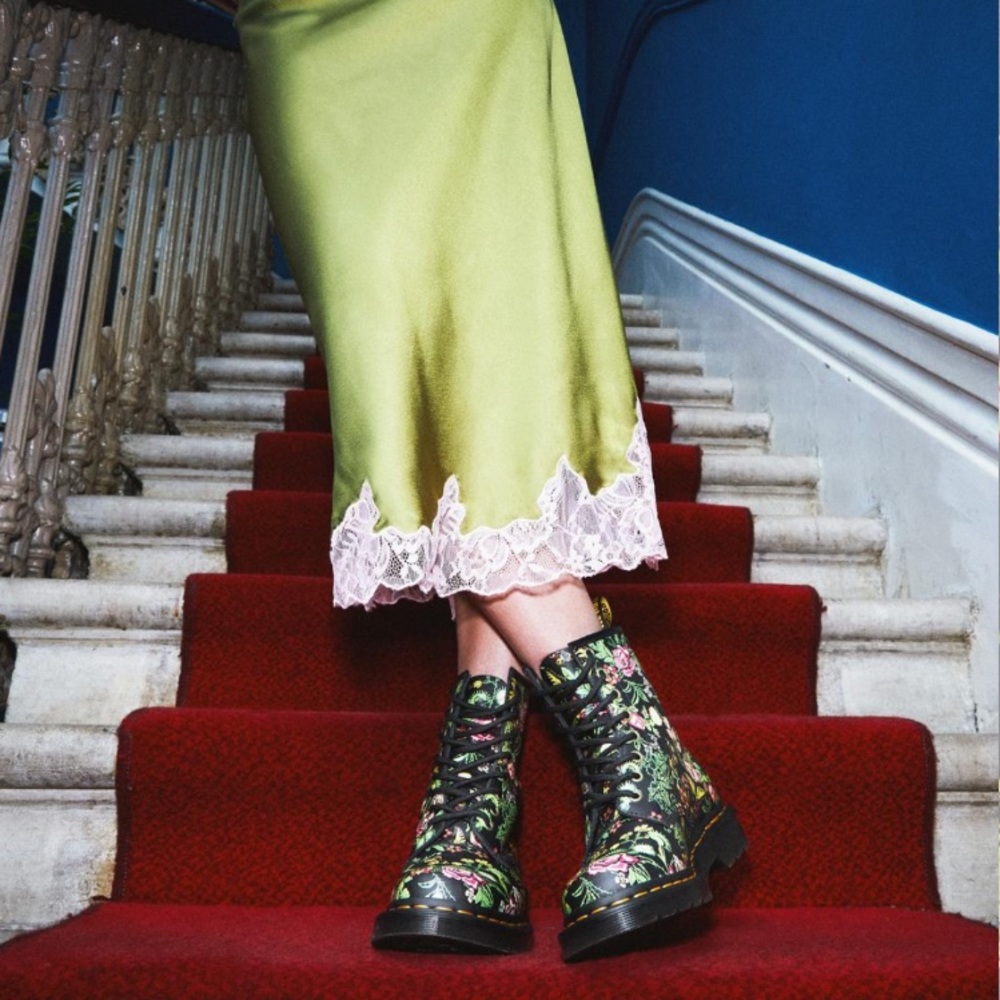 DR MARTENS 1460 FLORAL BLOOM LEATHER LACE UP BOOTS- NO BOX